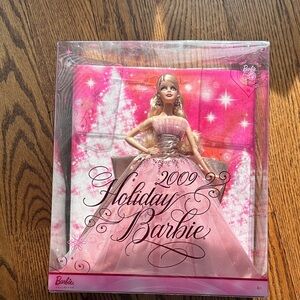 Barbie 2009 Holiday Doll in Pink Dress